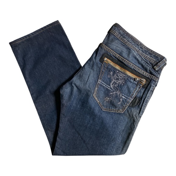 Men’s Diesel SLAMMER Lion Embroidered Jeans - Picture 3 of 11